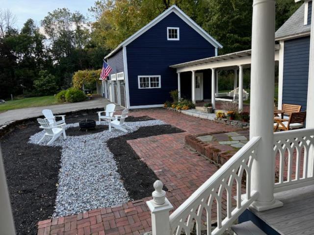 The Inn Crowd Bed And Breakfast Holden 외부 사진